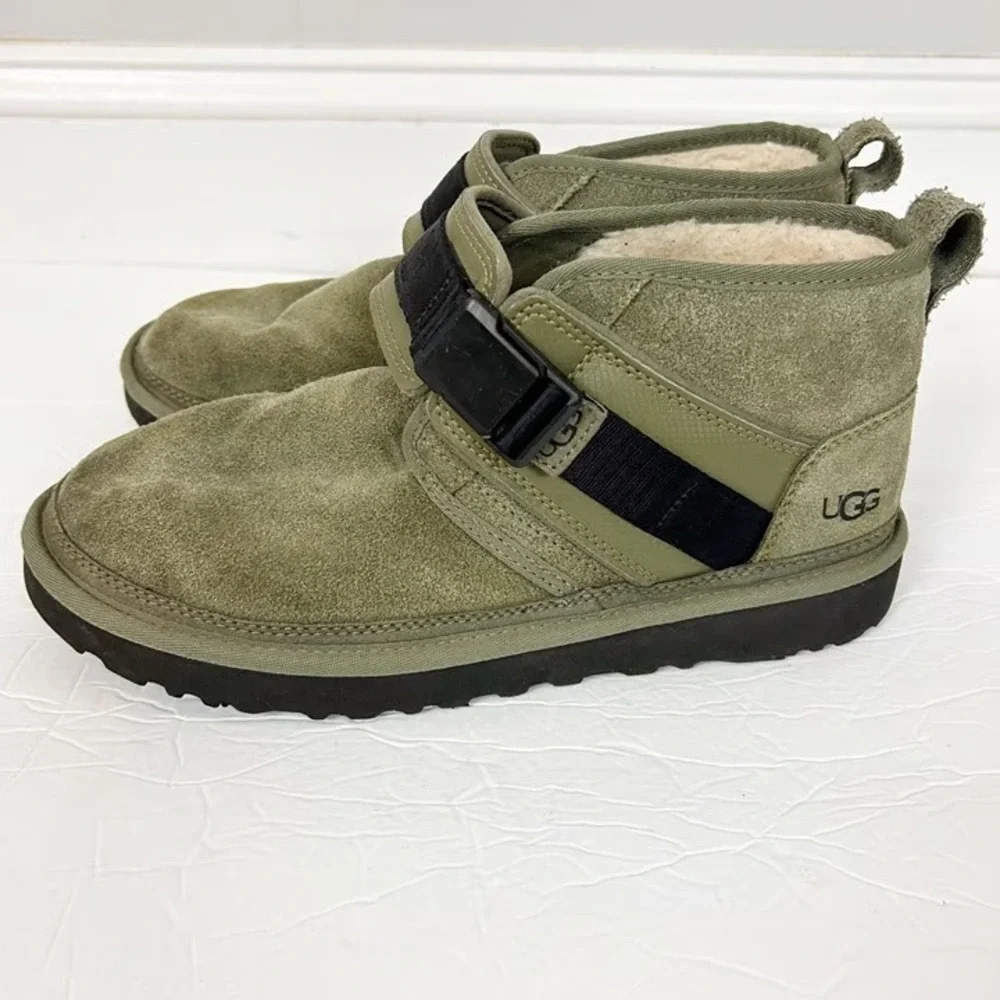 Ugg Neumel Snapback Boots